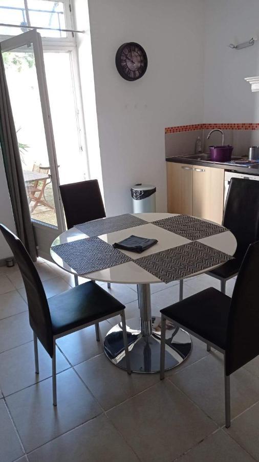 Appartement Villa Marie Fanny อาร์ลส์ ภายนอก รูปภาพ